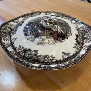 Vintage Johnson Bros “The Covered Bridge” covered bowl